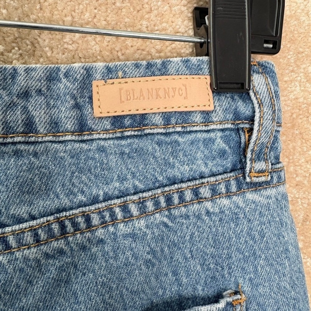 BLANKNYC Jeans Women's 28 Blue Distressed Baxter Ribcage Straight Leg High Rise - Picture 7 of 8